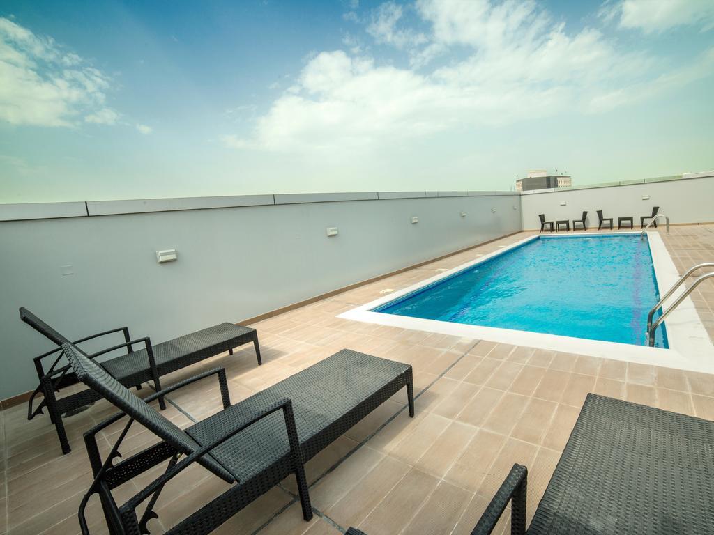 Golden Rose Luxury Suites マナーマ エクステリア 写真